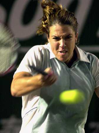 Hong Kong 2001: SF lost to Kournikova 6-3 5-7 0-6