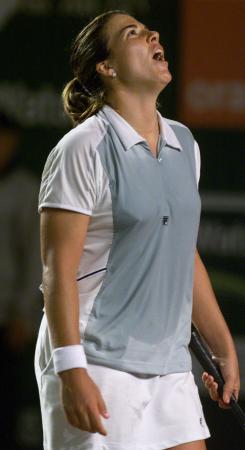 Hong Kong 2001: SF lost to Kournikova 6-3 5-7 0-6