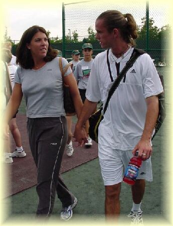 supporting boyfriend Xavier Malisse of Belgium at ATP Orlando 2000  2000 TennisHit.com