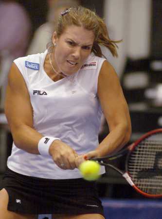 Philadelphia 2000: 2R lost to Julie Halard-Decugis 4-6 1-6