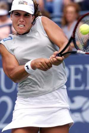 US Open 2000: 1R def. Emmanuelle Gagliardi 6-4 6-0
