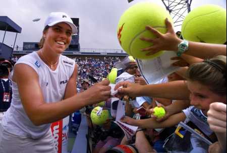 US Open 2000: 2R def. Henrieta Nagyova 6-2 6-2