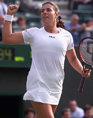 Wimbledon 2000: 1R def. Van Roost 6-2 6-4