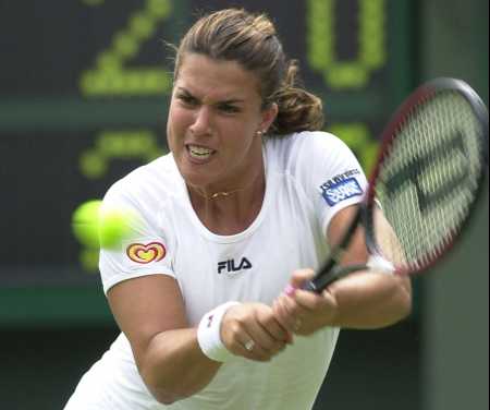 Wimbledon 2000: 1R def. Van Roost 6-2 6-4